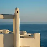 Naxos Rock Villas Hotel *