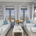 Naxos Rock Villas *