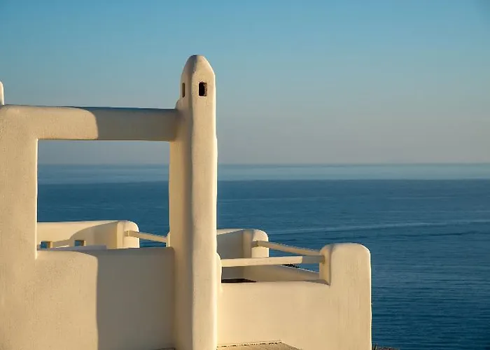 Naxos Rock Villas Hotel *